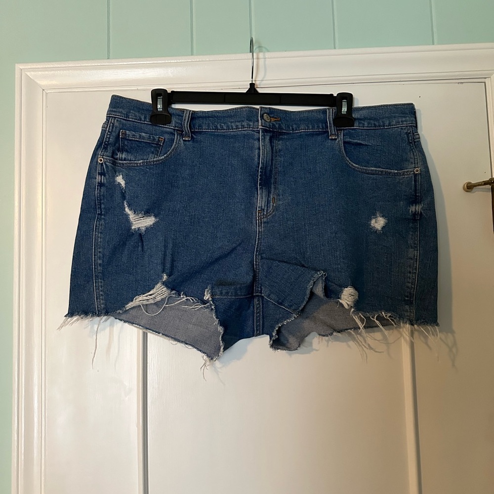 Old Navy Boyfriend Short